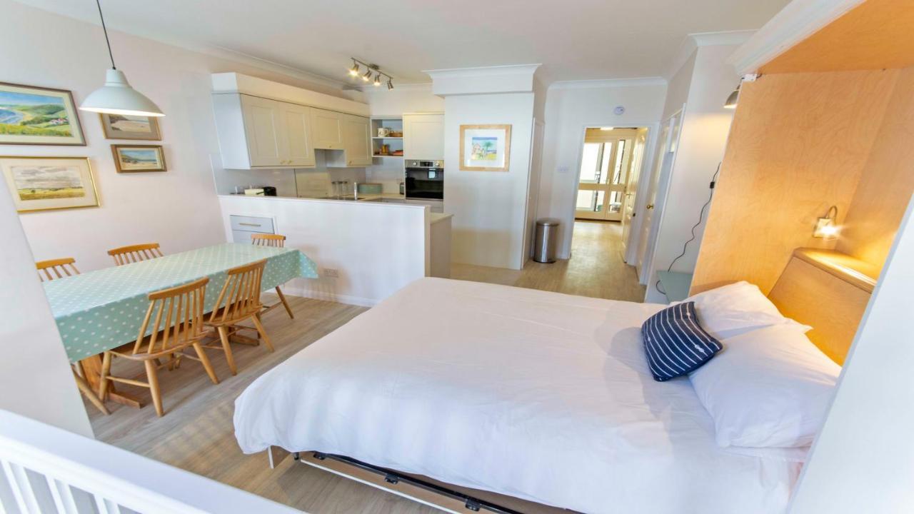 Ferienwohnung Clifton Court Apt 16 With Indoor Heated Pool & Sea Views Croyde Exterior foto